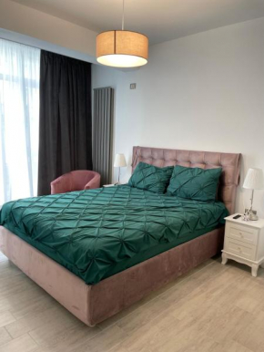 Apartament cu 3 camere Alezzi beach resort